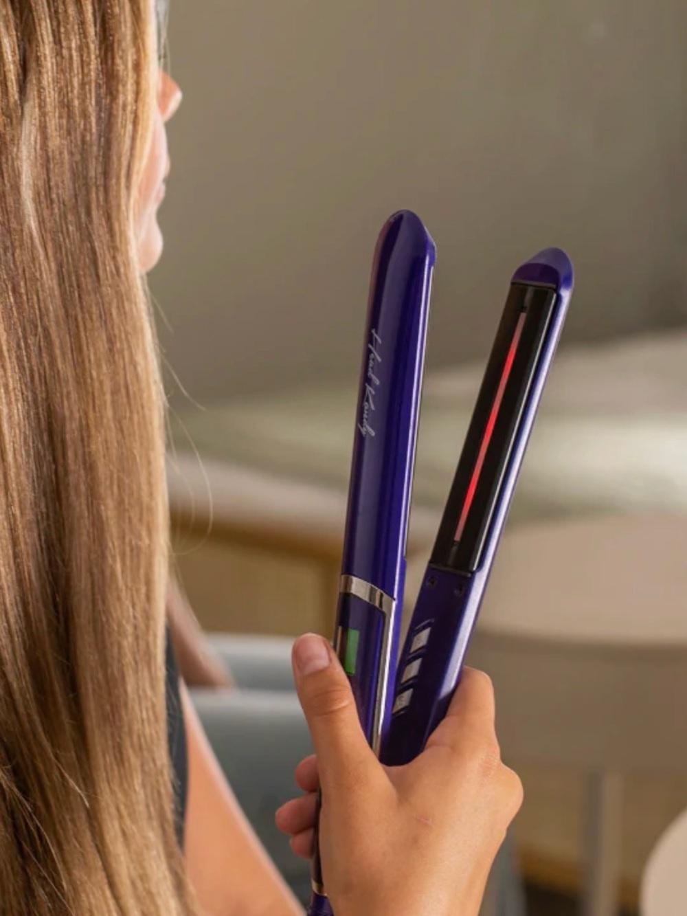 NEW Miss Priss 1” Flat Iron - Picture 2 of 3
